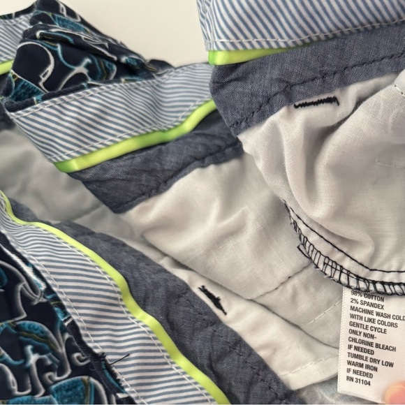 Crown & Ivy Women’s Elephant Patterned Shorts Size 12 Navy Blue Green Preppy - Picture 7 of 7